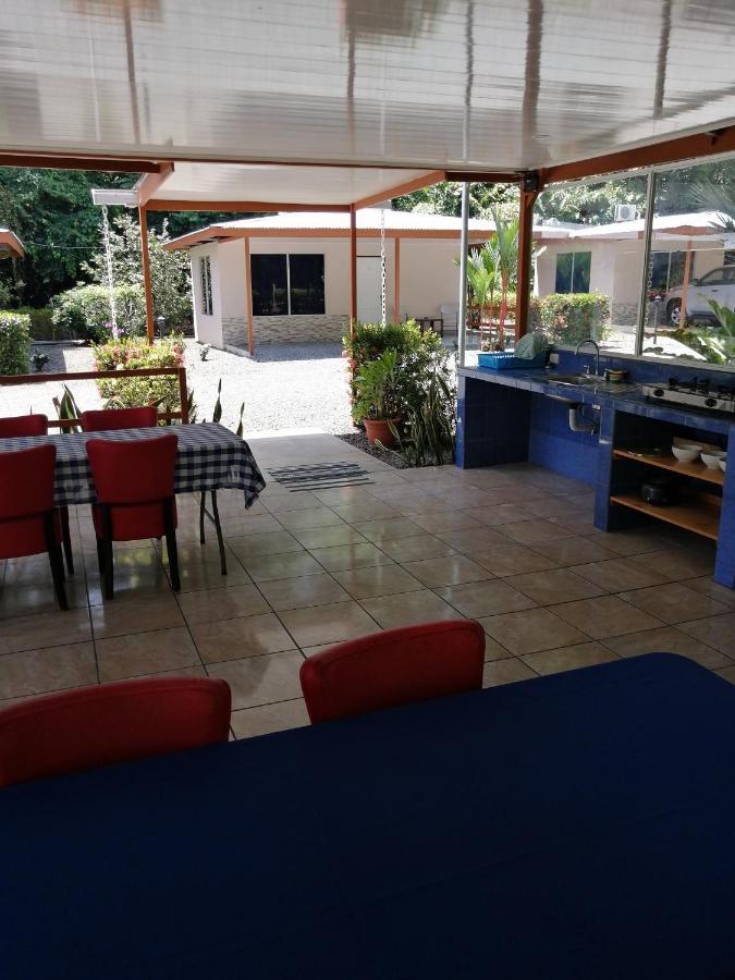 Puerto Vargas Lodge Кахуита Екстериор снимка