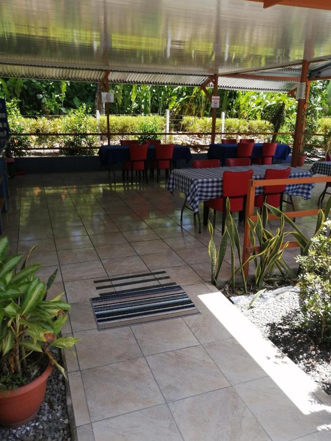 Puerto Vargas Lodge Кахуита Екстериор снимка