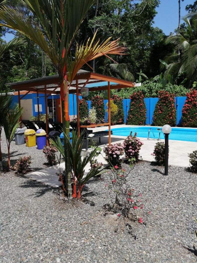 Puerto Vargas Lodge Кахуита Екстериор снимка