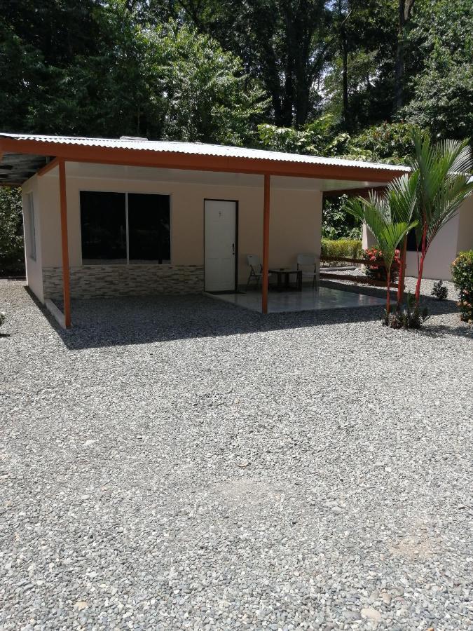 Puerto Vargas Lodge Кахуита Екстериор снимка