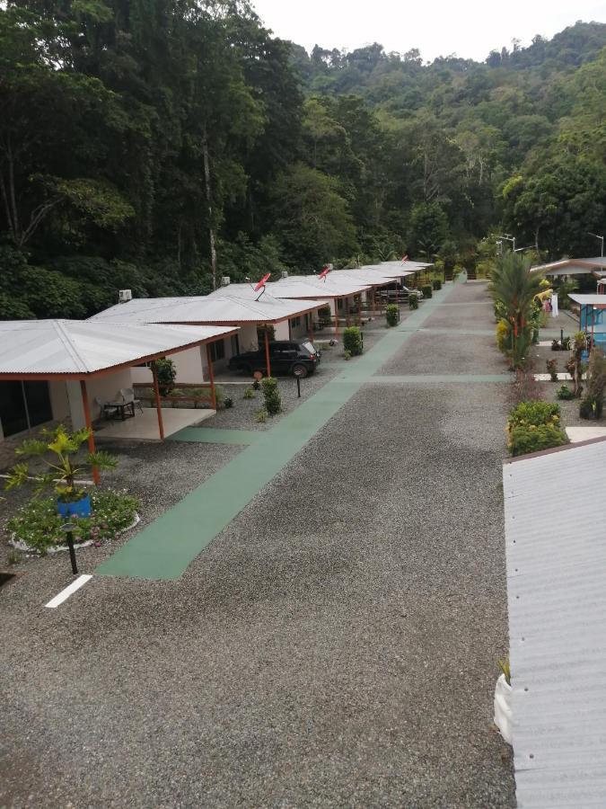 Puerto Vargas Lodge Кахуита Екстериор снимка