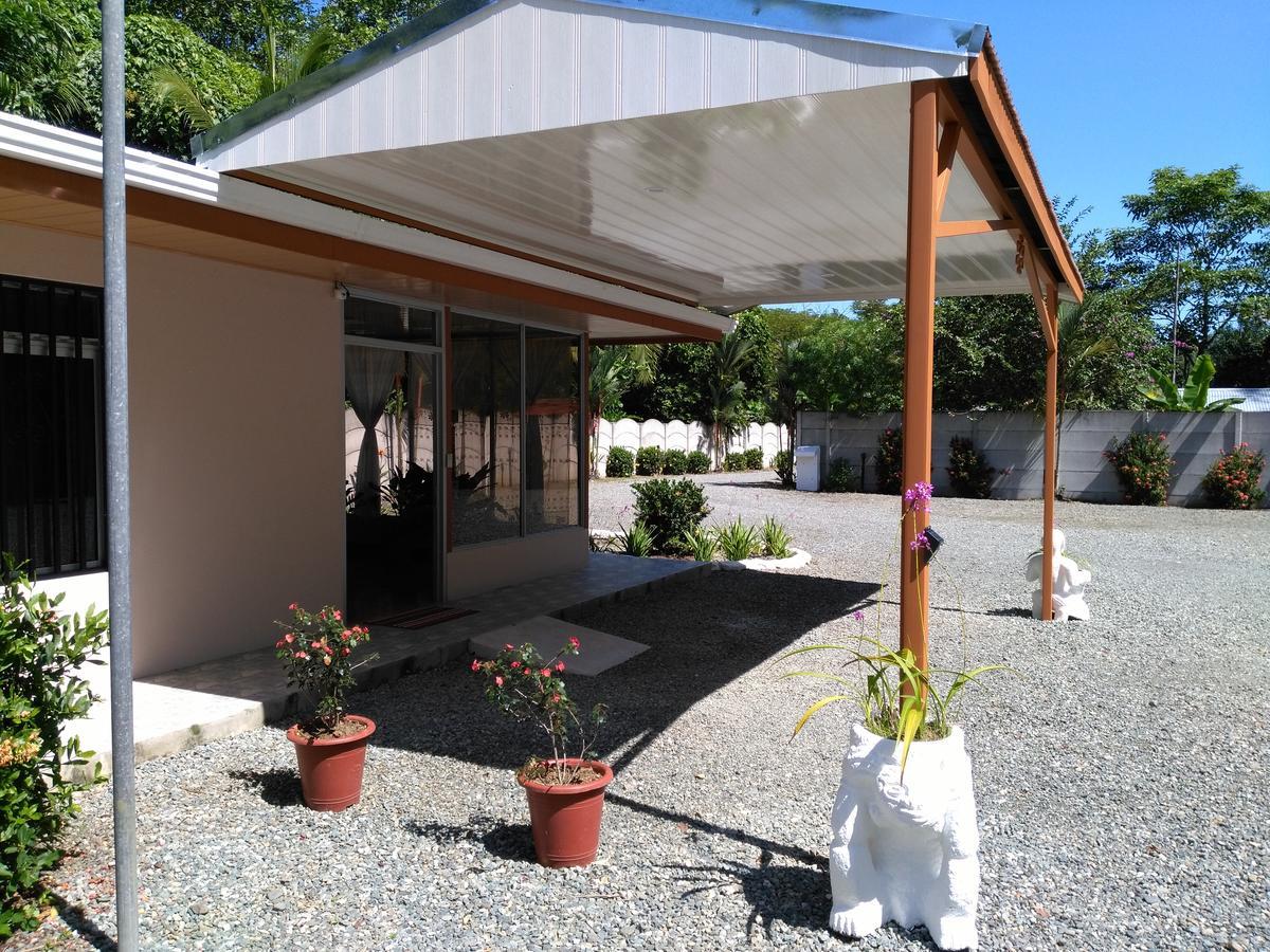 Puerto Vargas Lodge Кахуита Екстериор снимка
