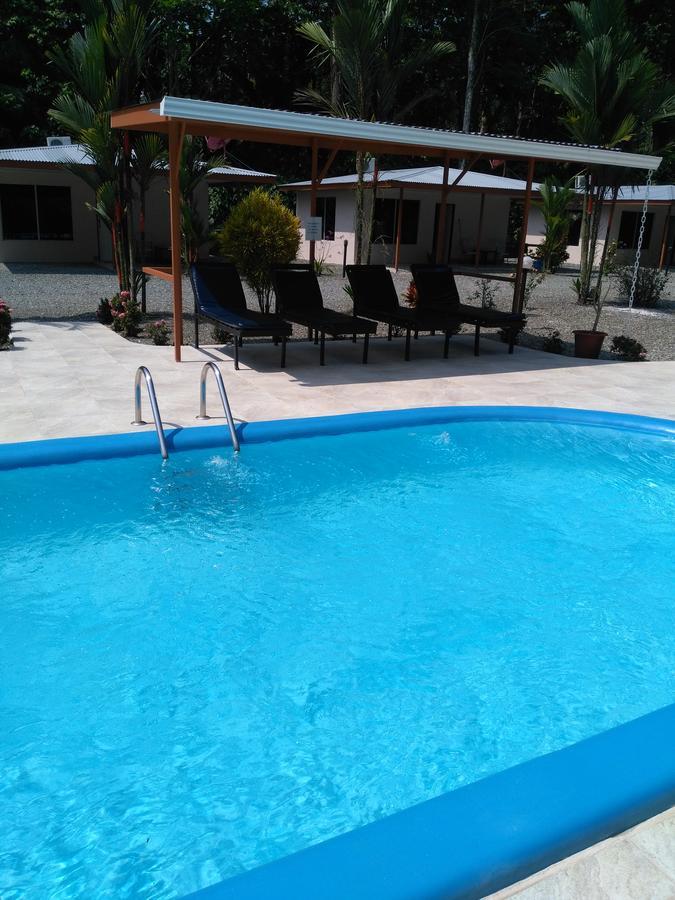 Puerto Vargas Lodge Кахуита Екстериор снимка