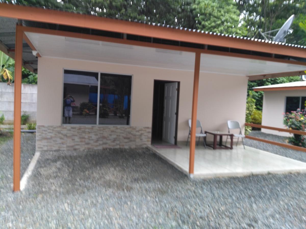 Puerto Vargas Lodge Кахуита Екстериор снимка